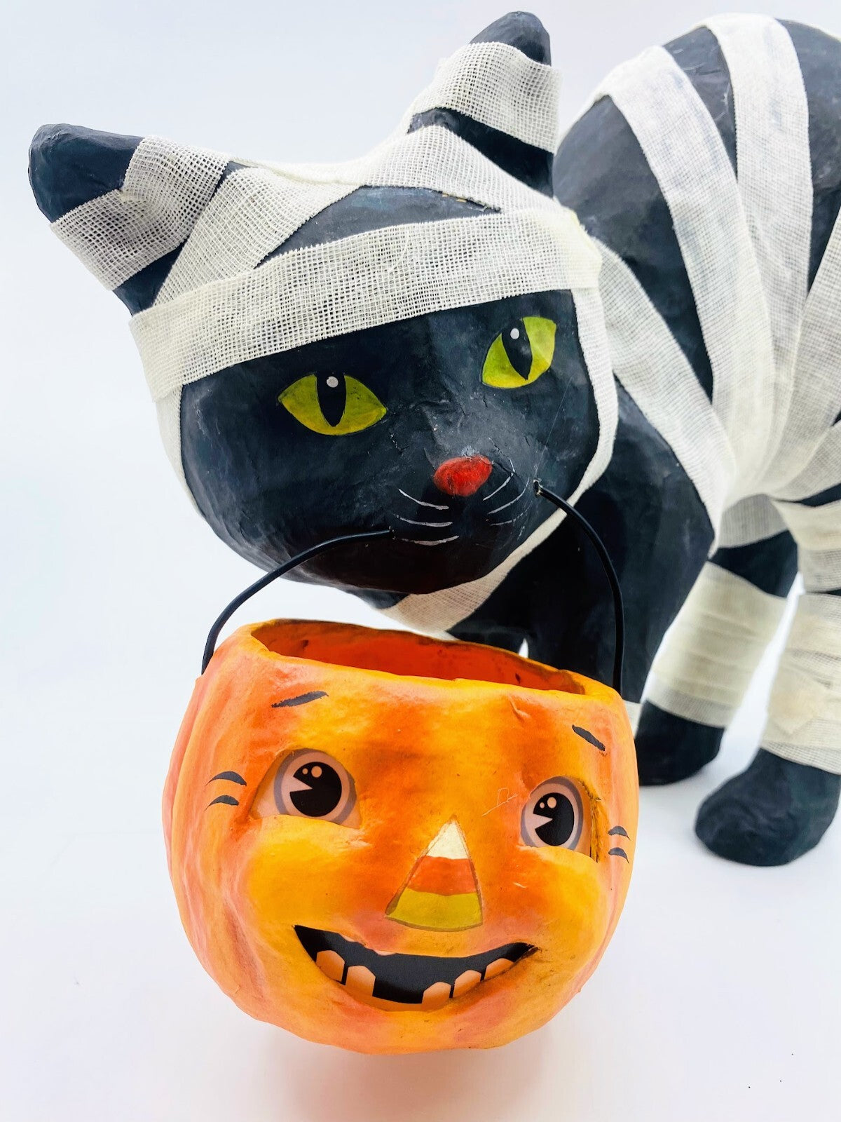 Bethany Lowe Designs: Halloween; Mummy Kitty Paper Mache