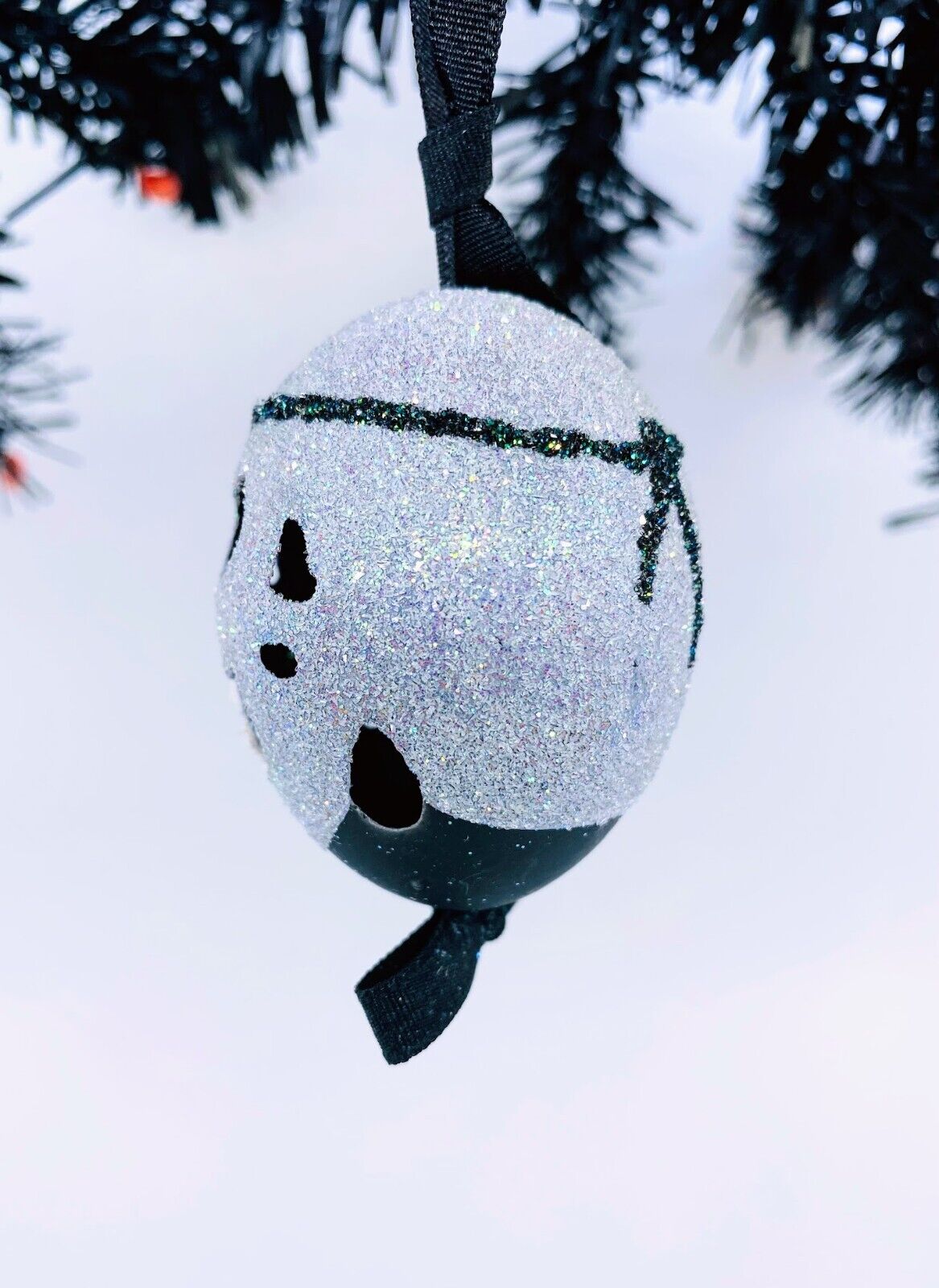 Halloween Egg Ornament: Glitter Halloween Skull