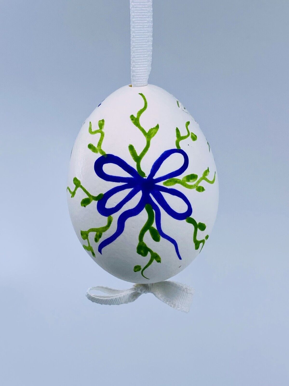 Easter Egg Ornament: Peter Priess; Dutch Spring Flower Bulb Motif w/Purple Bow