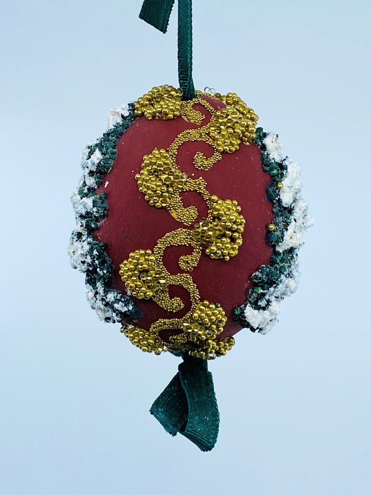 Sparkling Christmas Tree, Burgundy Egg Ornament