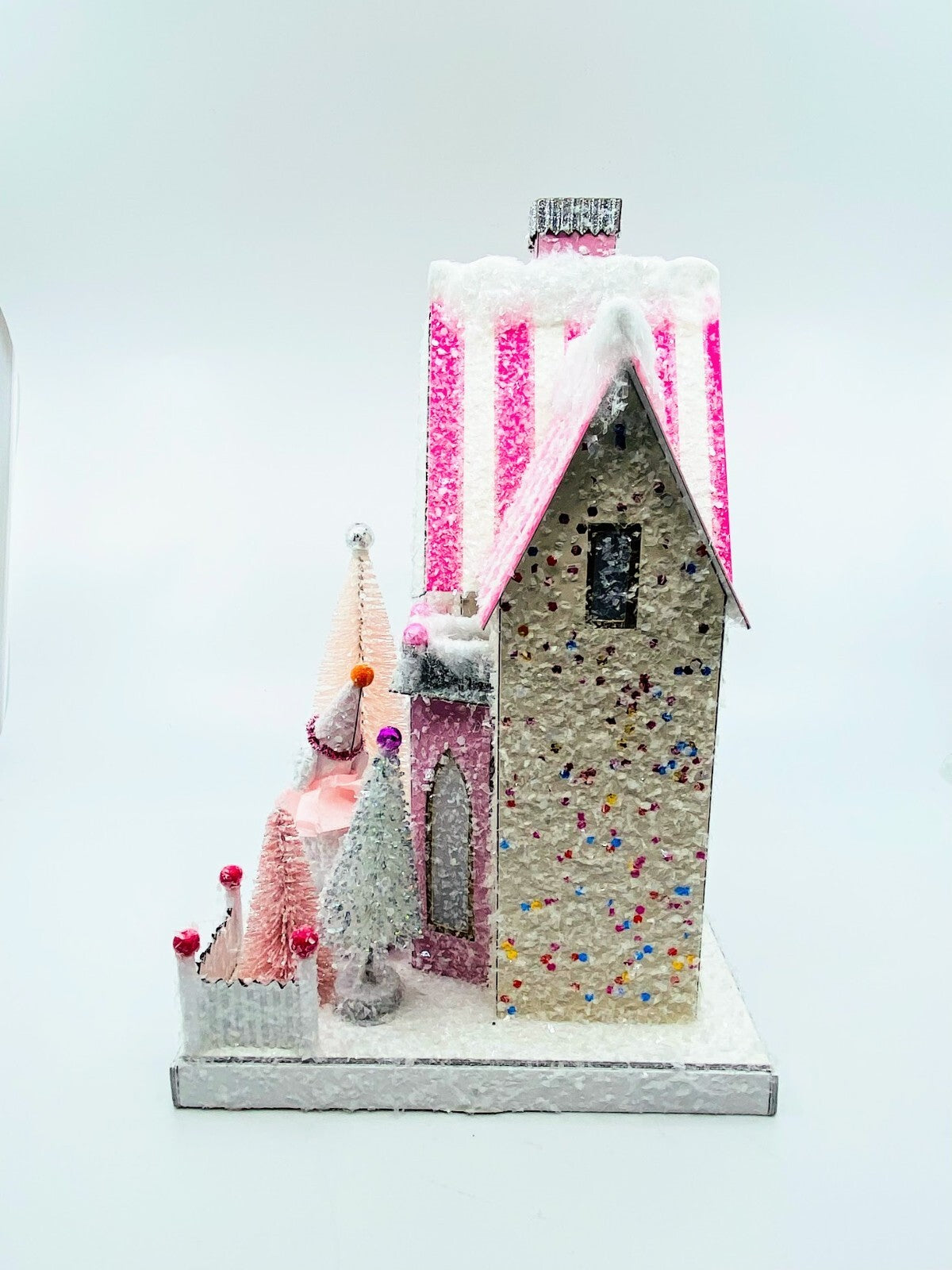 Cody Foster Christmas Light Up House, Poodle Palace, #HOU-398