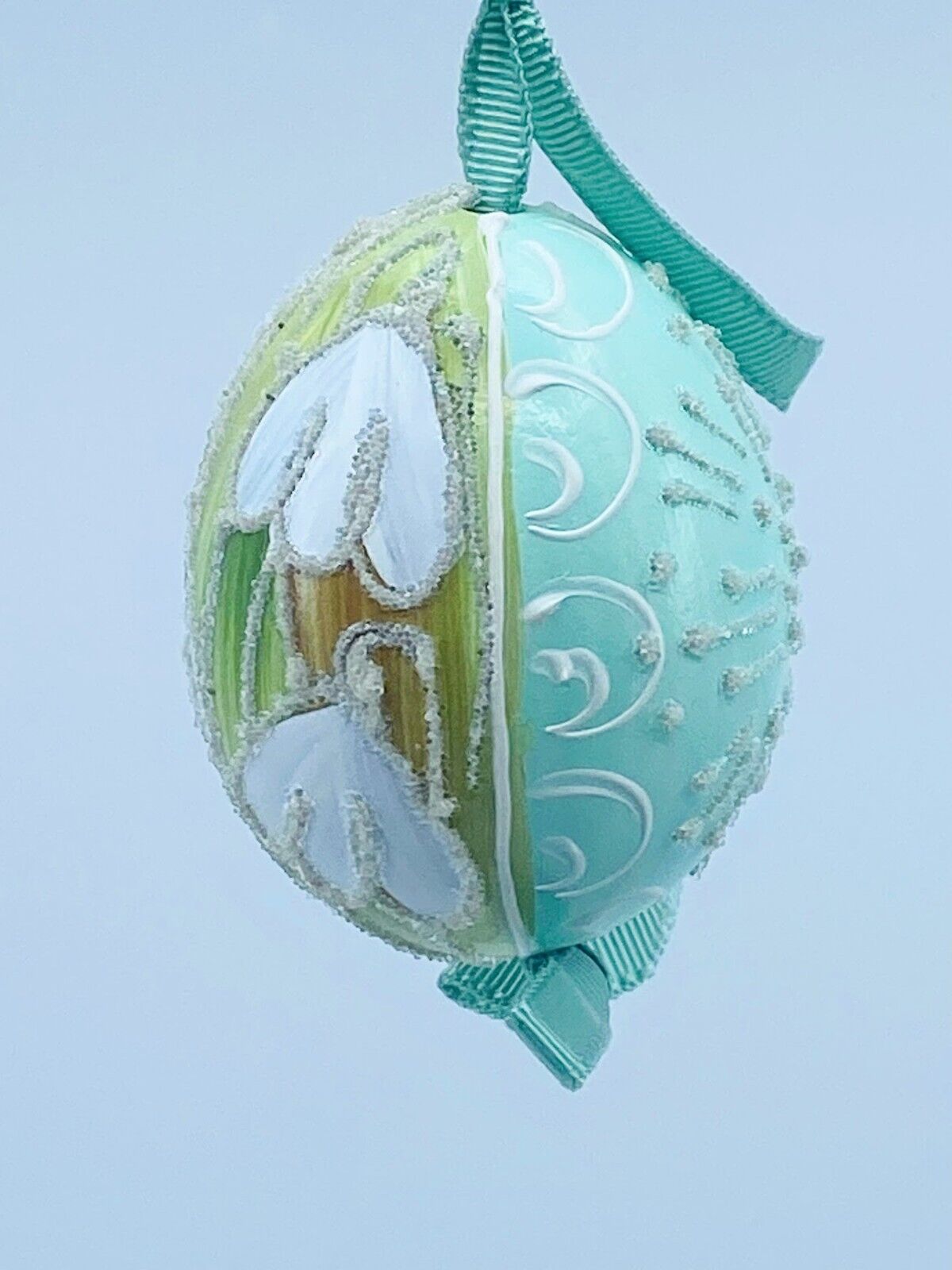 Easter Egg: Peter Priess, Spring Egg Ornament, Spring Flowering Bulbs