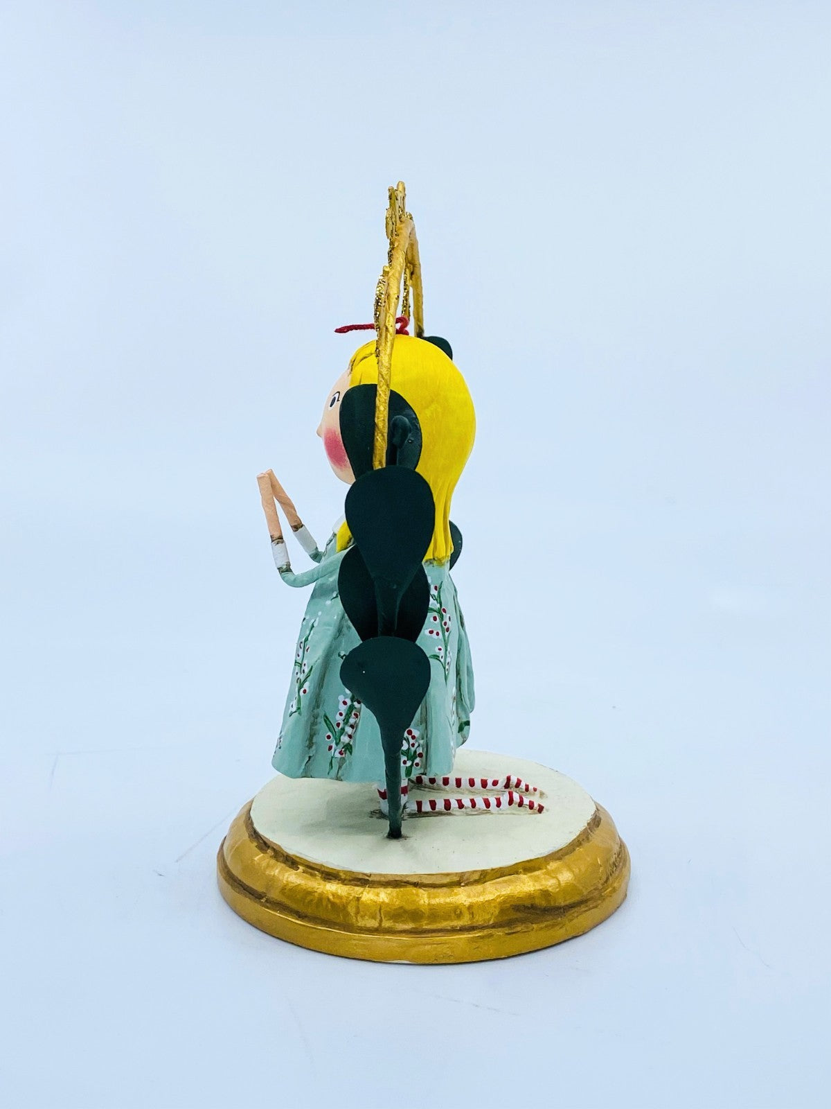 ESC Company: Lori Mitchell, Christmas; Praying for Peace, Item# 17272