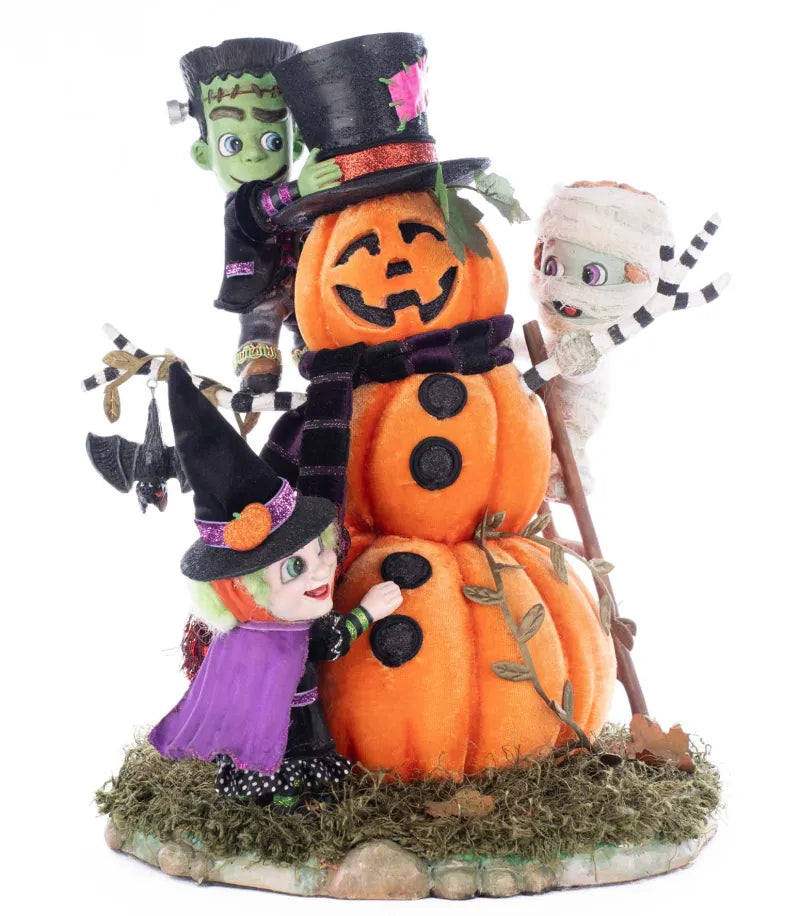 Katherine's Collection: Ghouls Building Pumpkin Man