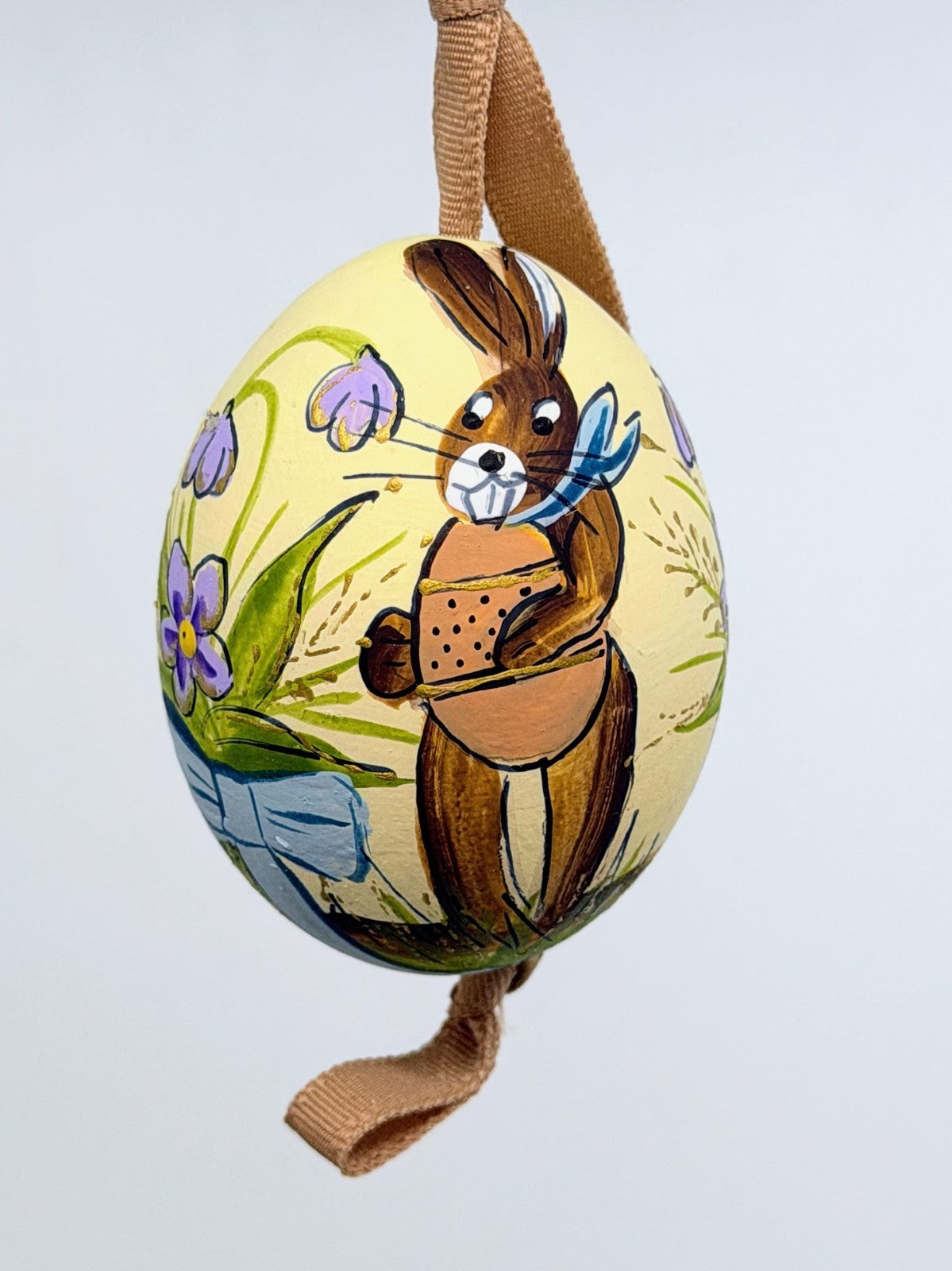 Easter Egg Ornament: Cream Egg w/Easter Bunny & Flowers