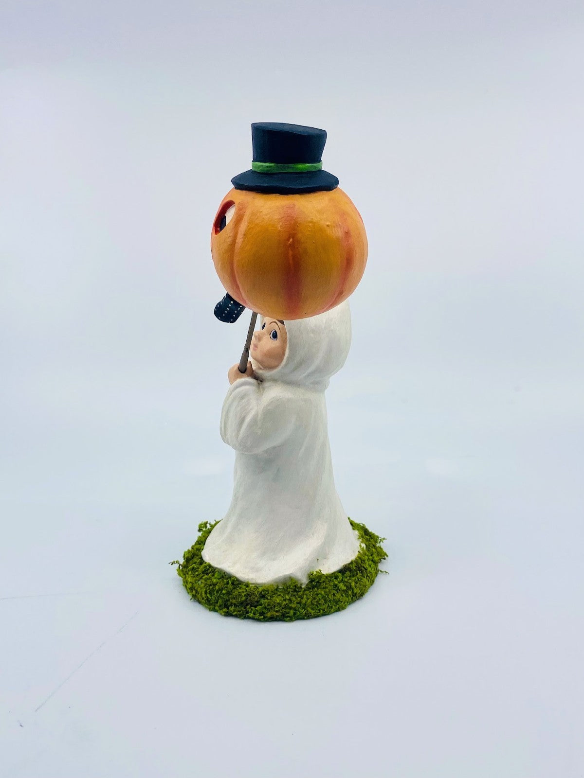 Bethany Lowe Designs: Halloween; Ghostly Fun Griffin, Item# TD2220