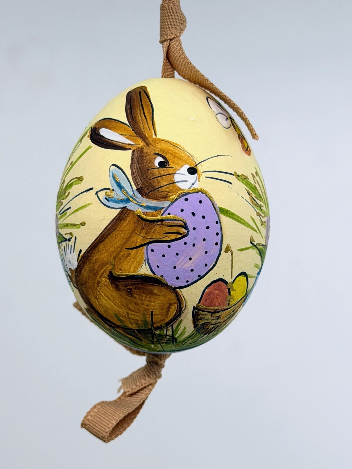 Easter Egg Ornament: Cream Egg w/Easter Bunny & Flowers