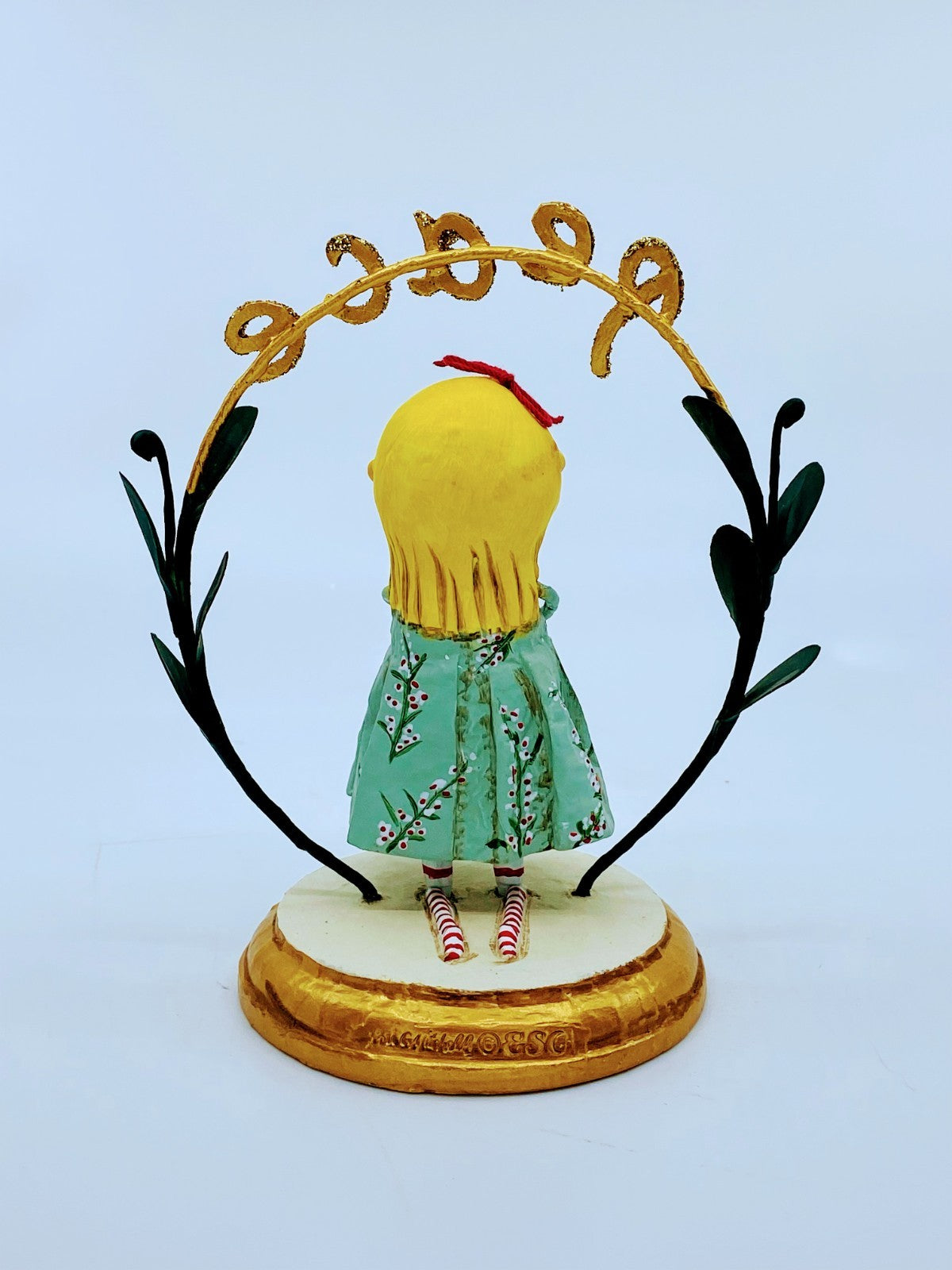 ESC Company: Lori Mitchell, Christmas; Praying for Peace, Item# 17272