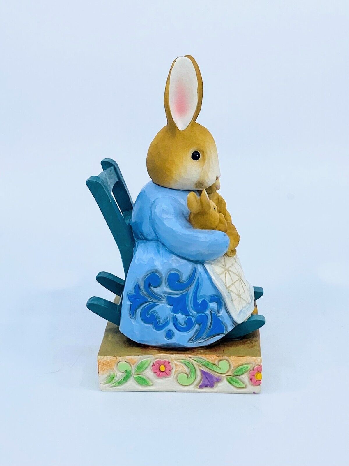 Enesco, Jim Shore Heartwood Creek Mrs Rabbit in Rocking Chair, "A Mother's Love"