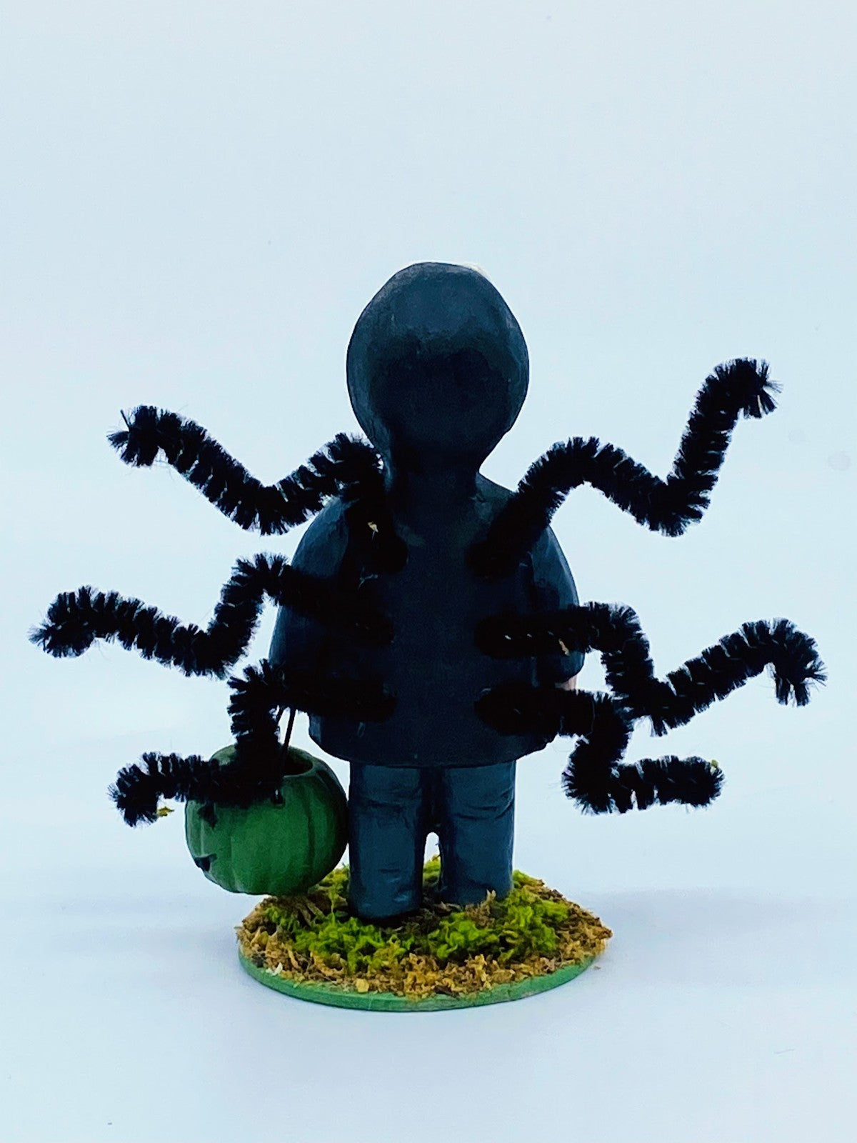 Bethany Lowe Designs: Halloween; Webster, Item# TD8576