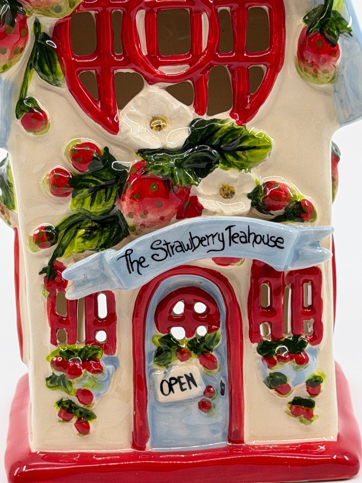 Heather Goldminc: Strawberry Teahouse Candlehouse
