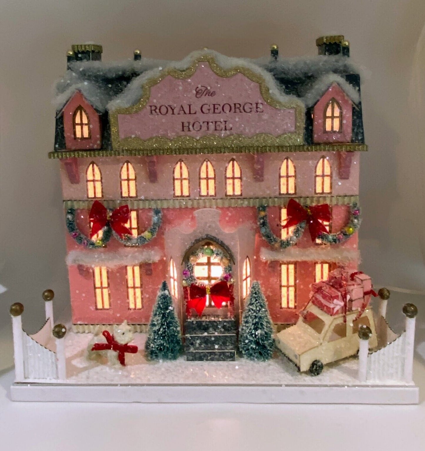 Cody Foster Christmas Light Up House, Glitter House; Royal George House HOU-390