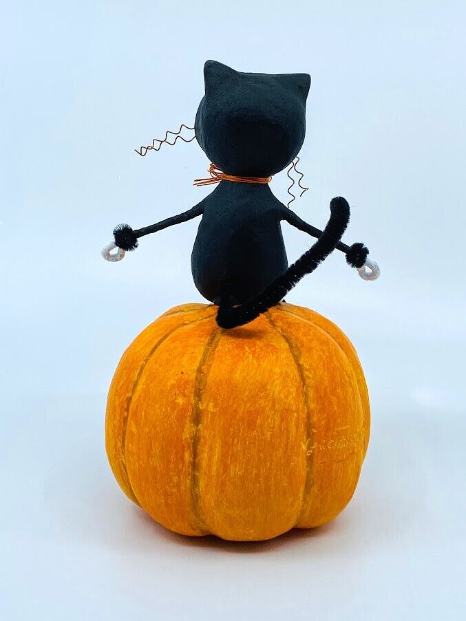 Lori Mitchell: Cat & Jack