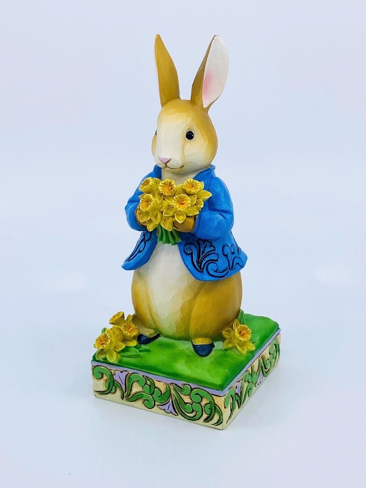 Enesco Jim Shore Heartwood Creek Peter Rabbit w/Daffodils "Delightful Daffodils"