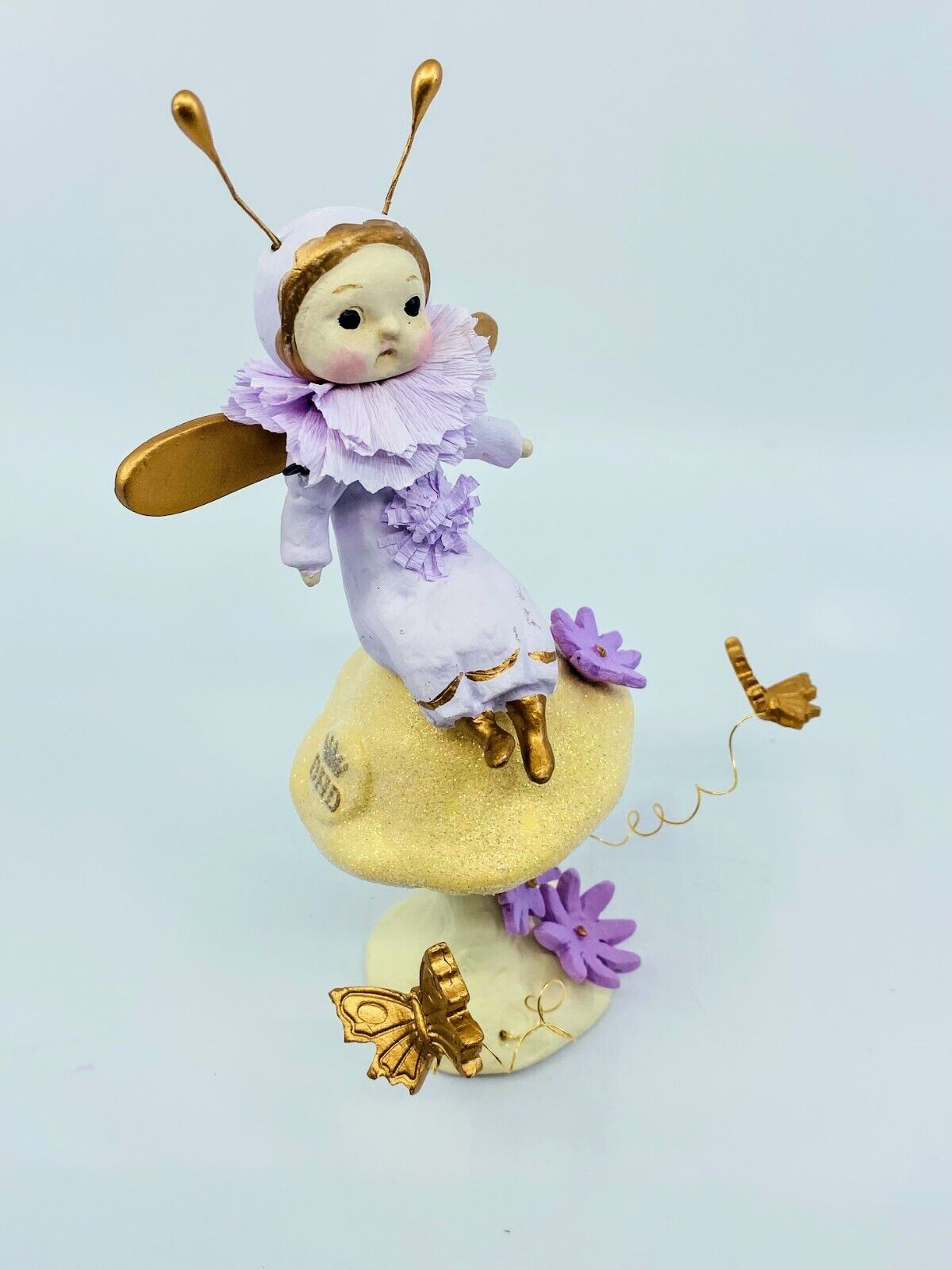 ESC Company: Dee Harvey, Spring, Easter, Daisy Item# 81189