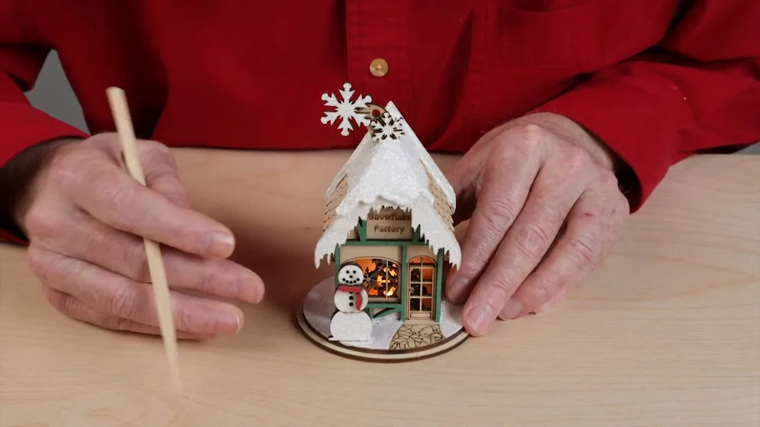 Old World Christmas: Santa's Snowflake Factory