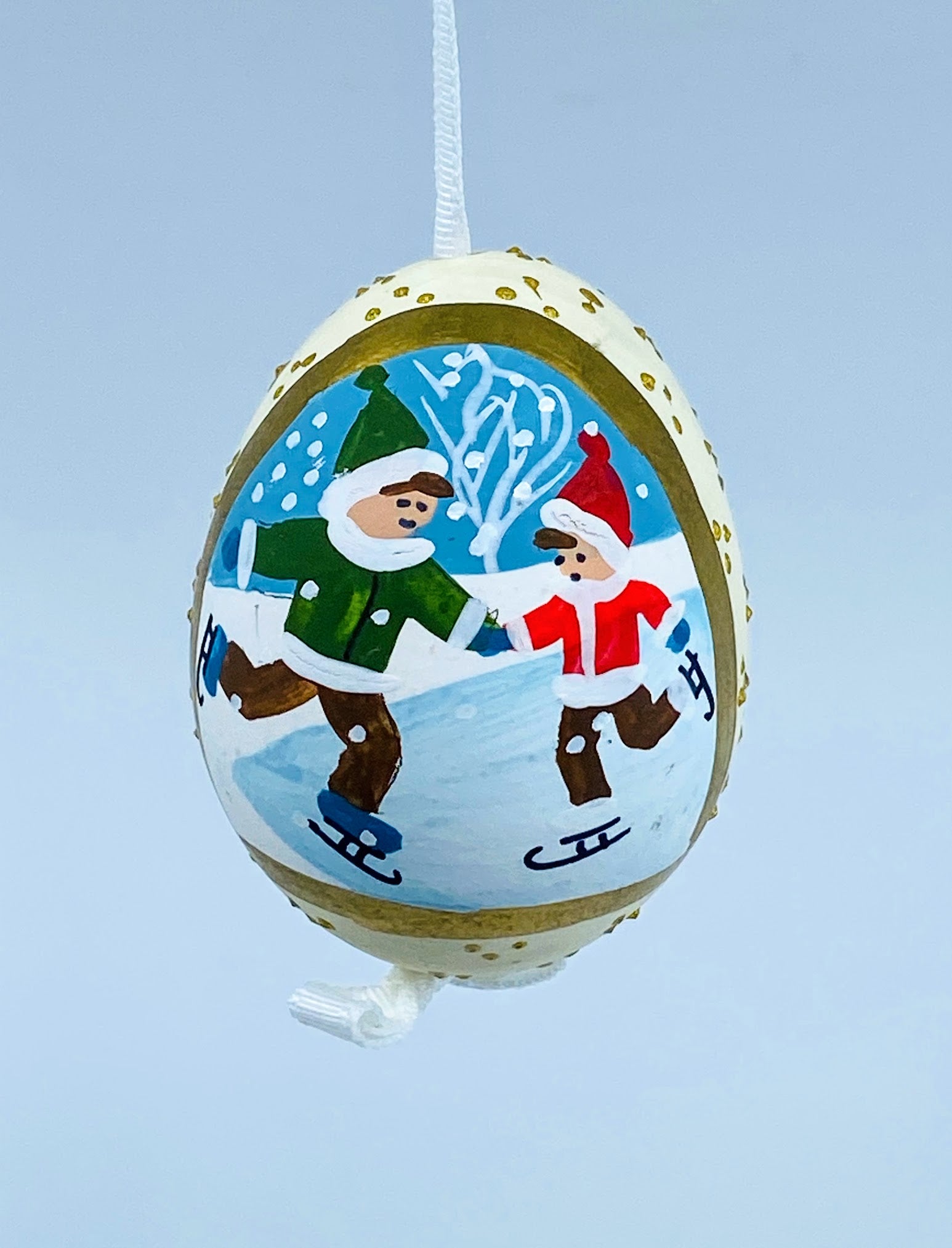 Christmas Egg Ornament: Winter Fun Scene
