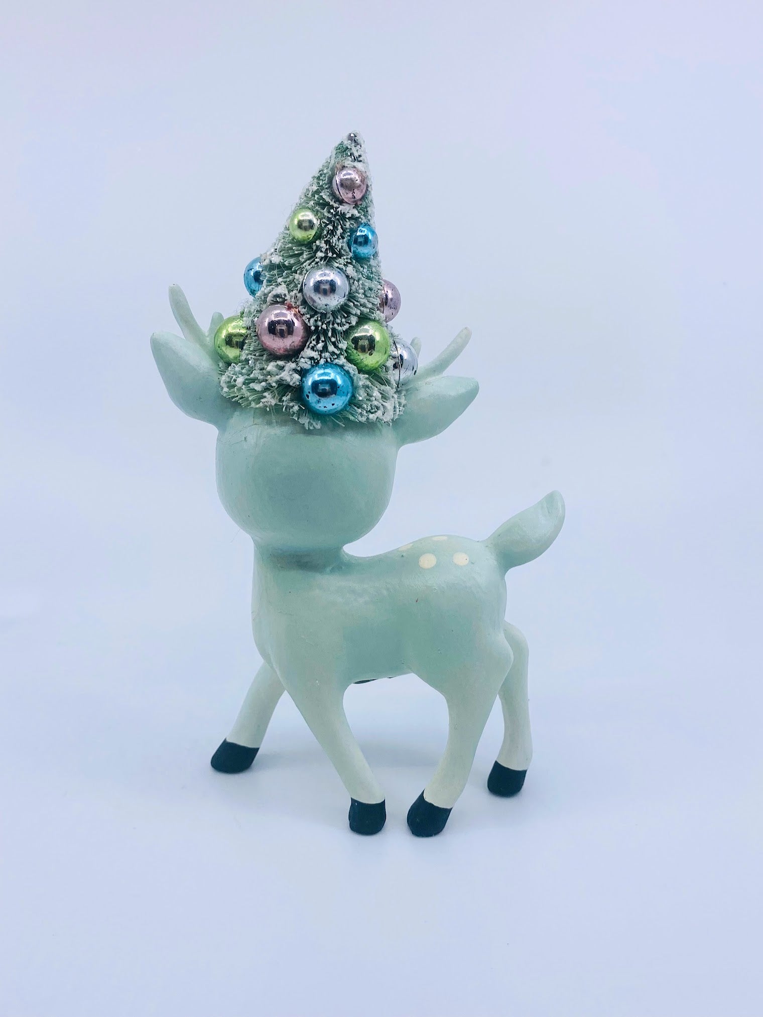 Bethany Lowe Designs: Retro Aqua Reindeer w/Tree