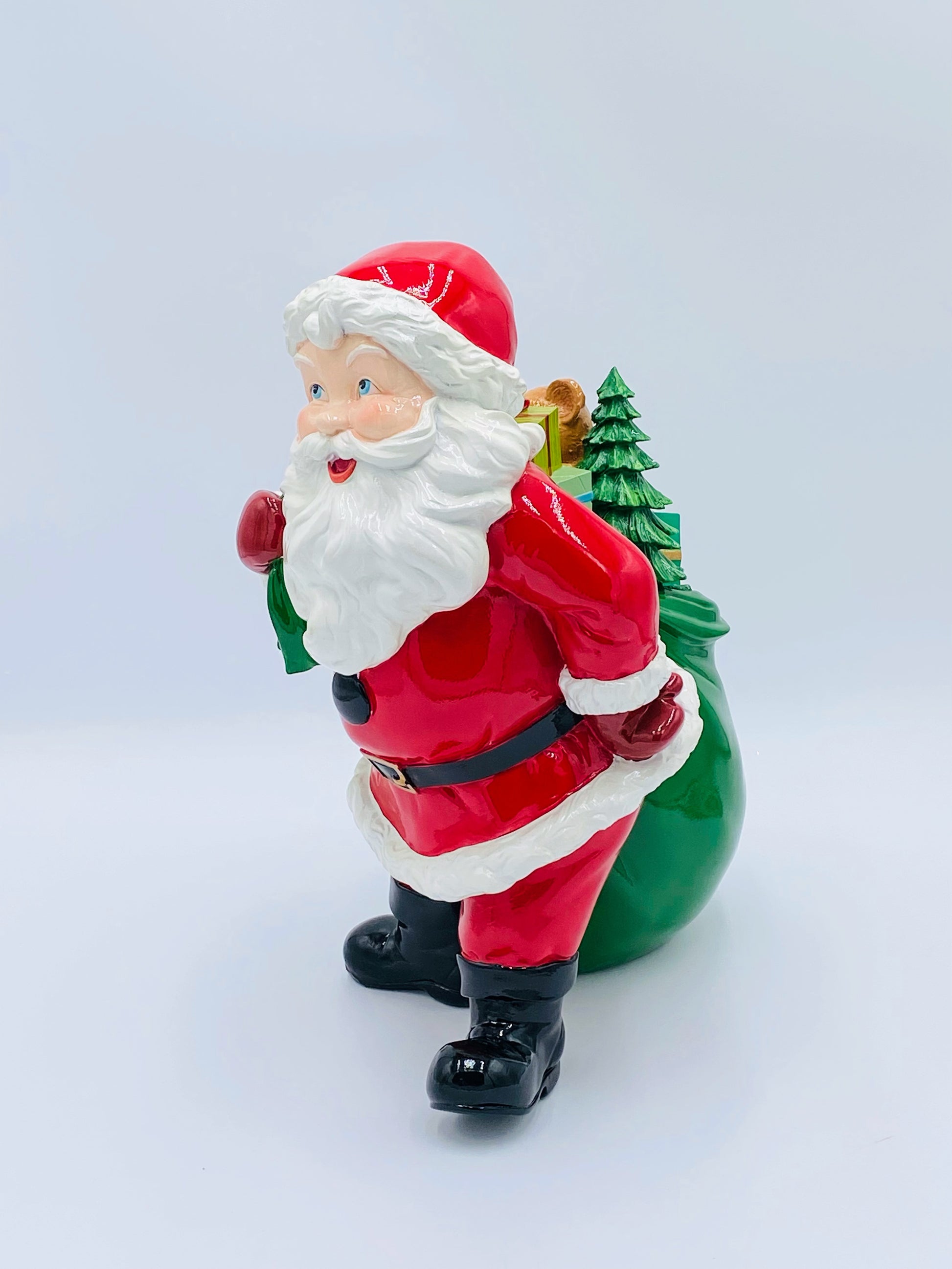 December Diamonds: Jolly Santa w/Toys