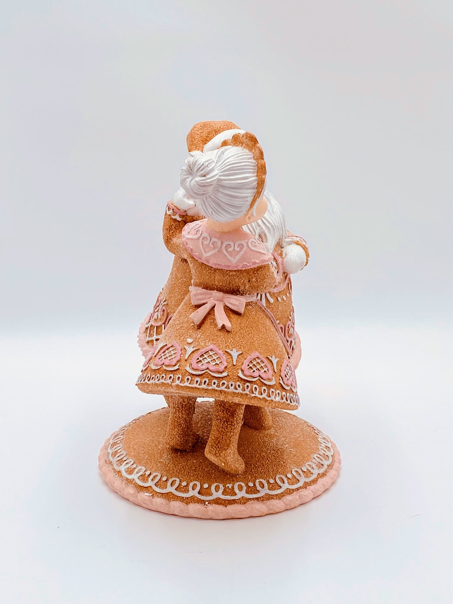 December Diamonds: Santa Couple Dancing